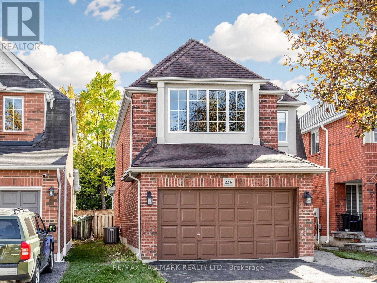 416 HEDDLE CRESCENT, Newmarket, Ontario