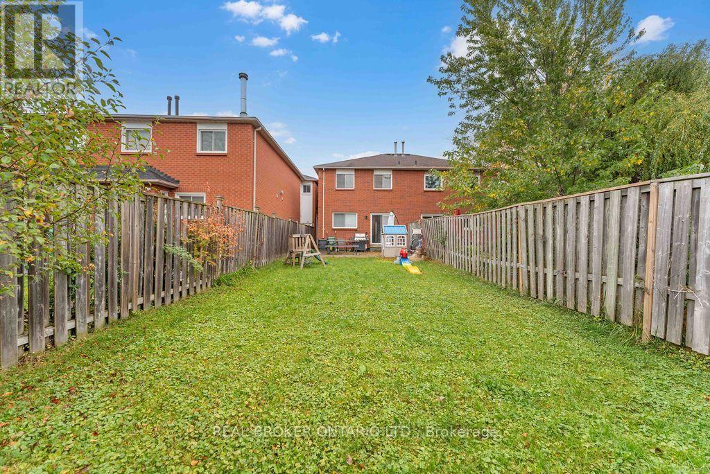 3341 Bobwhite Mews, Mississauga, Ontario  L5N 6E8 - Photo 21 - W14097918