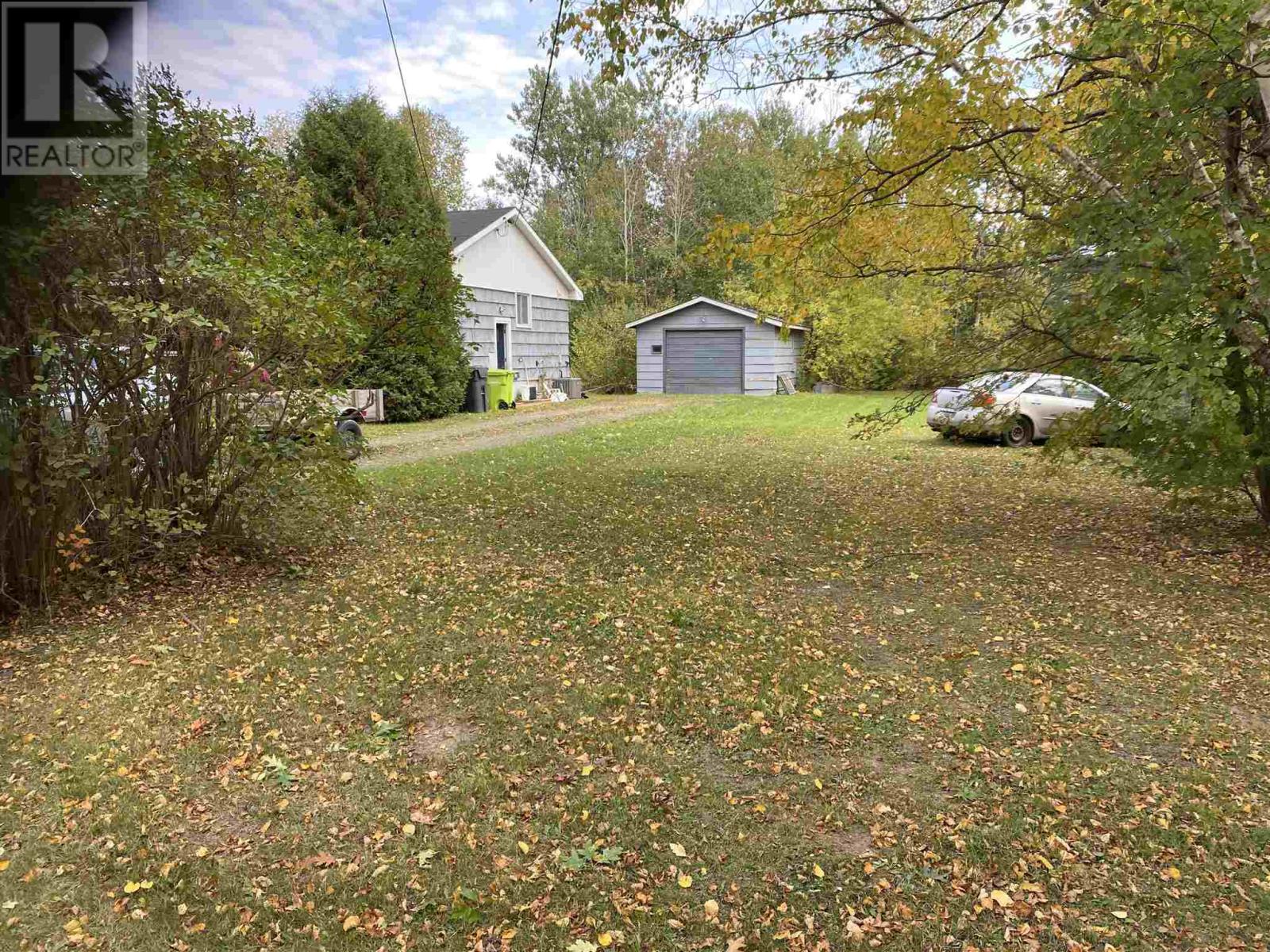 72 South Eden St, Sault Ste. Marie, Ontario  P6C 5N5 - Photo 3 - SM262935