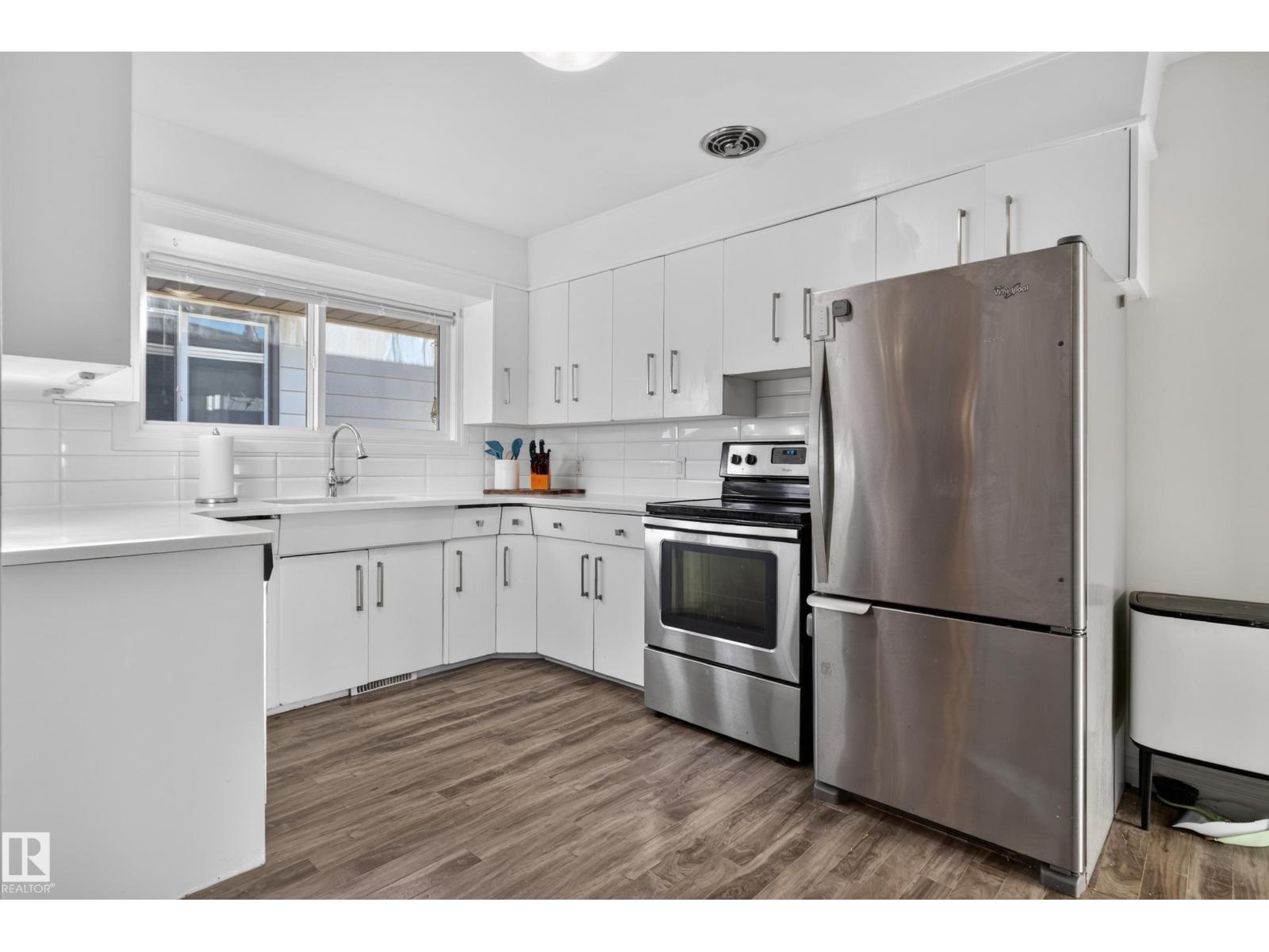 9814 79 St NW NW, Edmonton, Alberta  T6A 3G1 - Photo 8 - E4513289