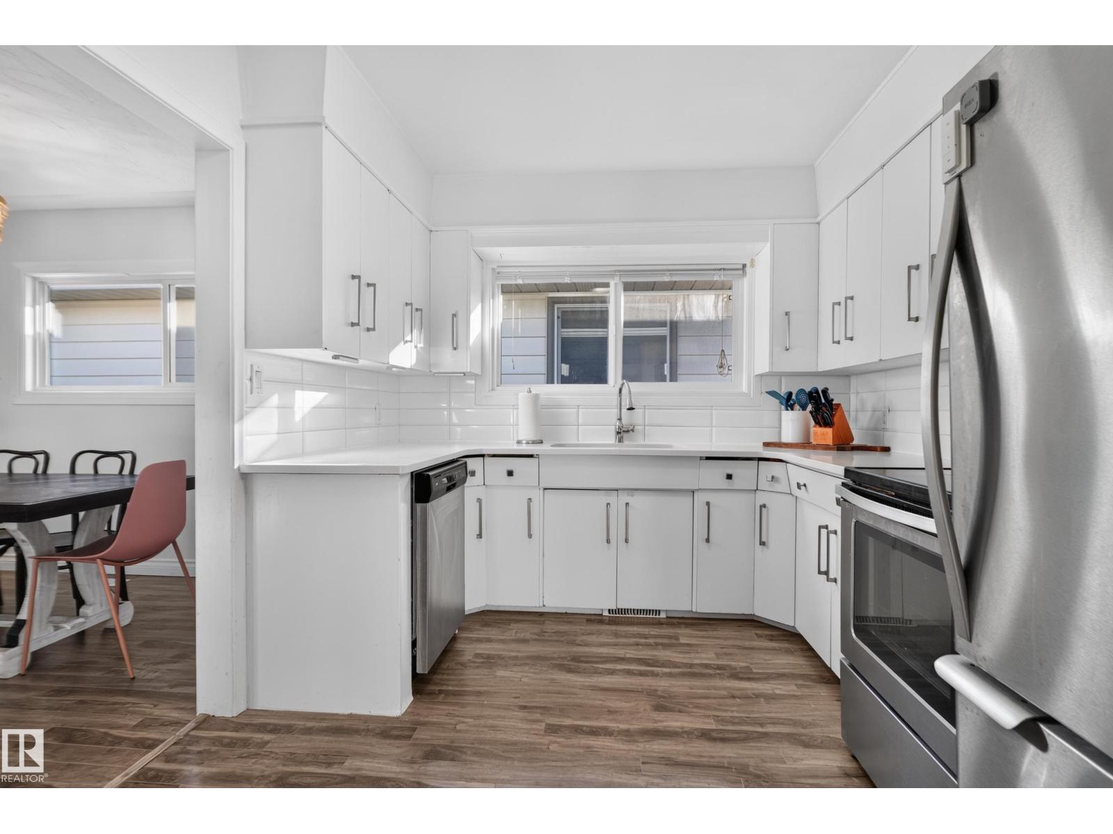 9814 79 St NW NW, Edmonton, Alberta  T6A 3G1 - Photo 9 - E4513289