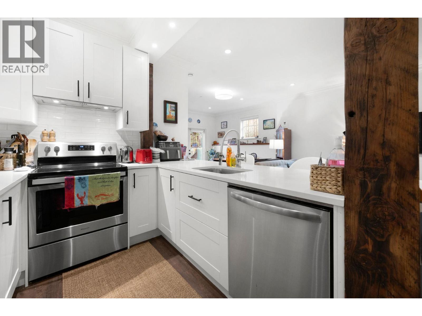 2533 Kitchener Street, Vancouver, British Columbia  V5K 3C7 - Photo 27 - R3176904