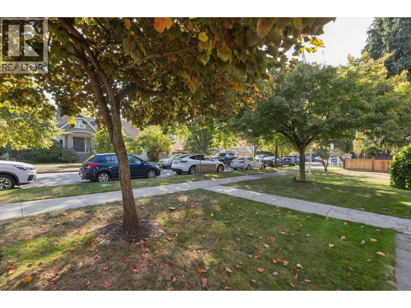 2533 Kitchener Street, Vancouver, British Columbia  V5K 3C7 - Photo 3 - R3176904