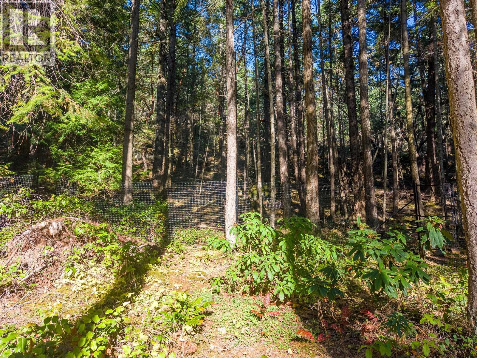 2701 Galley Crescent, Pender Island, British Columbia  V0N 2M2 - Photo 28 - R3176940