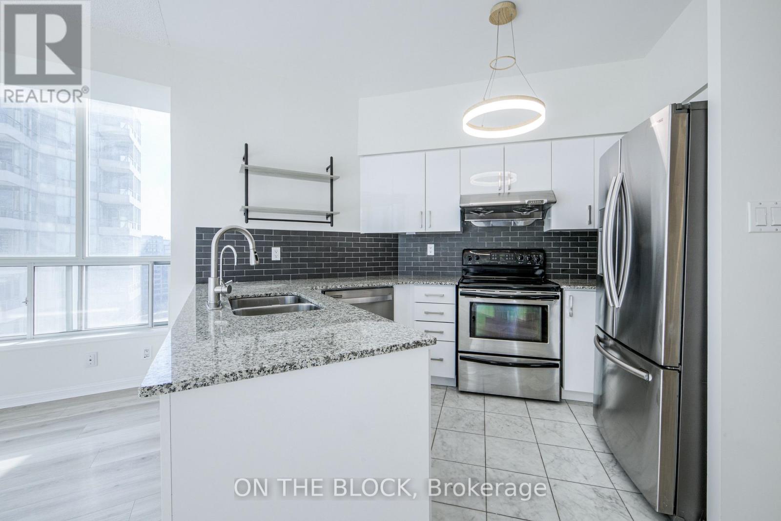 1515 - 230 Queens Quay W, Toronto, Ontario  M5J 2Y7 - Photo 12 - C14098672