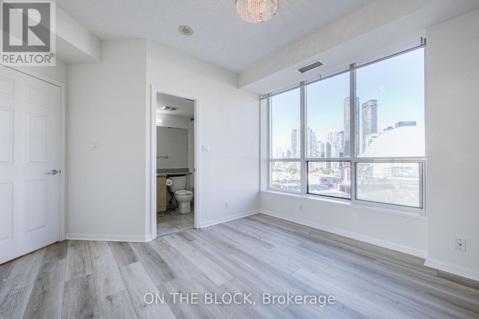 1515 - 230 Queens Quay W, Toronto, Ontario  M5J 2Y7 - Photo 17 - C14098672
