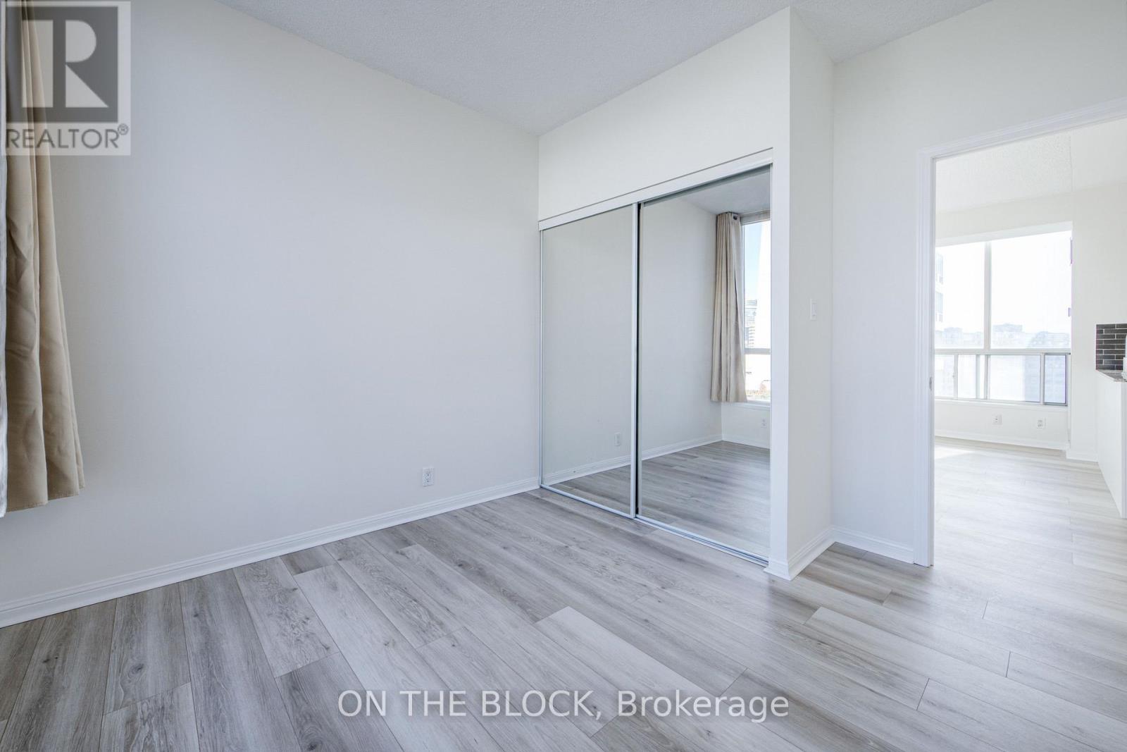 1515 - 230 Queens Quay W, Toronto, Ontario  M5J 2Y7 - Photo 5 - C14098672