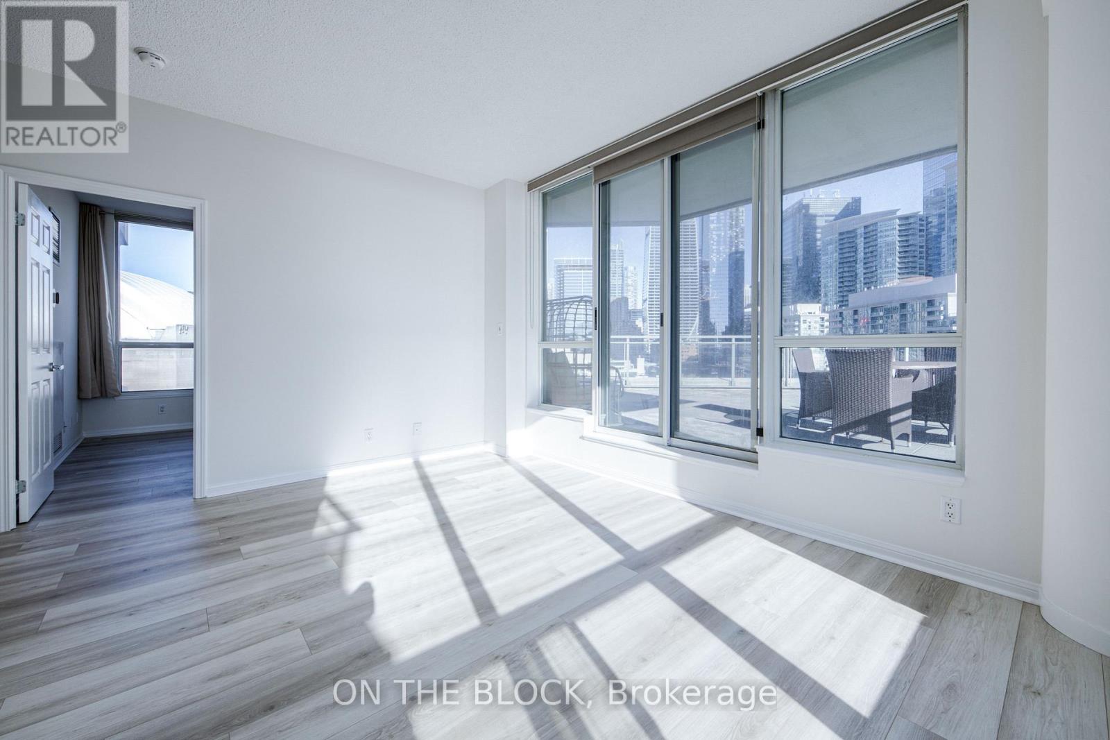 1515 - 230 Queens Quay W, Toronto, Ontario  M5J 2Y7 - Photo 7 - C14098672