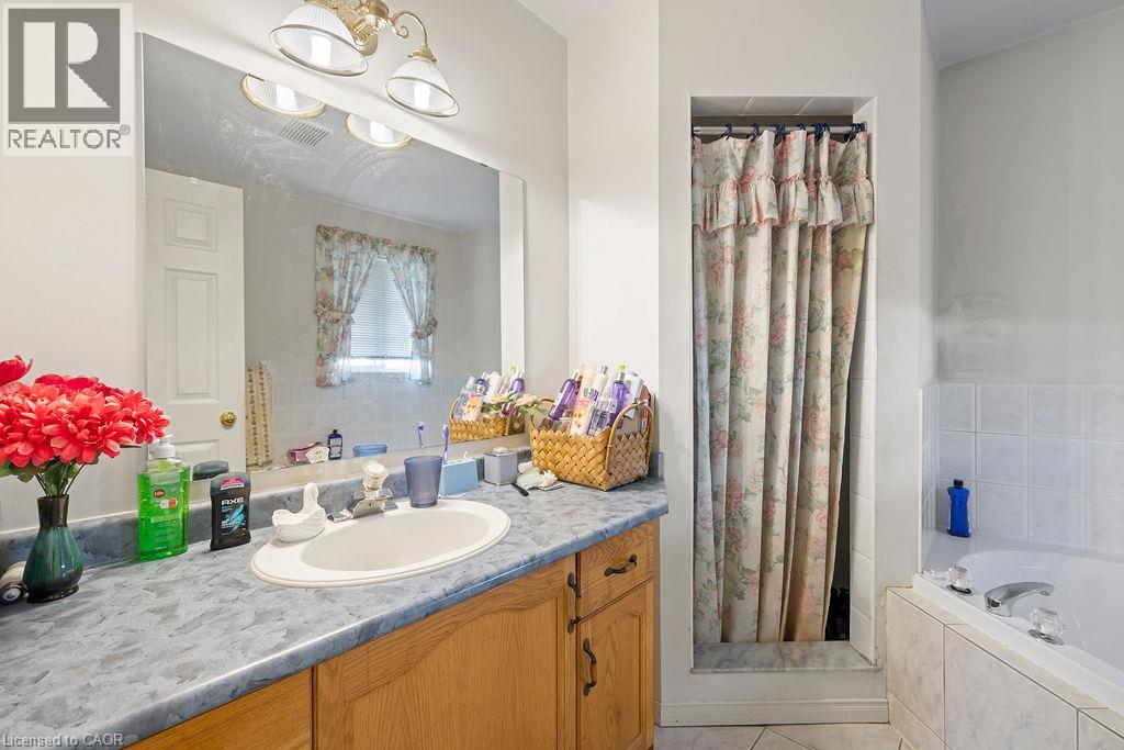 4114 Pincay Oaks Lane, Burlington, Ontario  L7M 4L6 - Photo 31 - 40872086