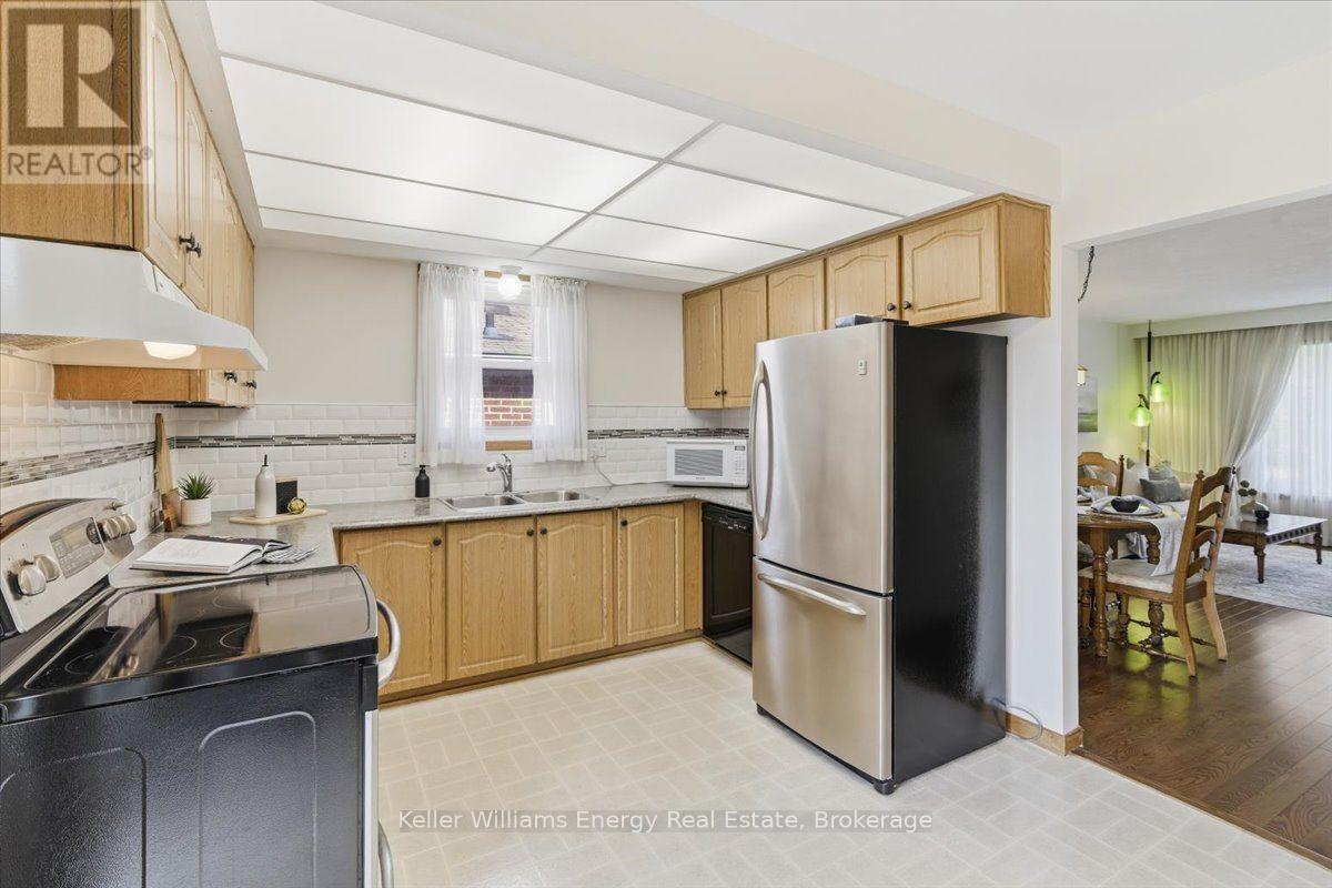 724 Clifton Drive, Oshawa, Ontario  L1G 2Z1 - Photo 15 - E14098742