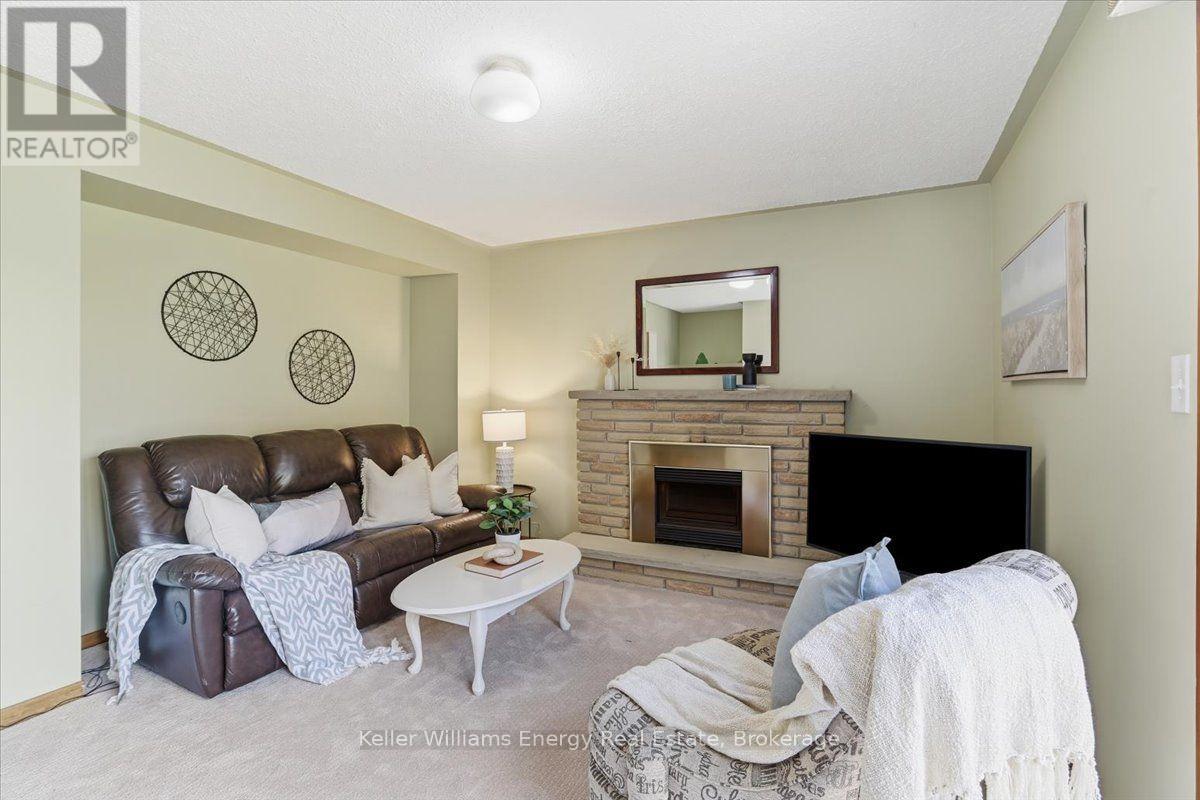 724 Clifton Drive, Oshawa, Ontario  L1G 2Z1 - Photo 6 - E14098742