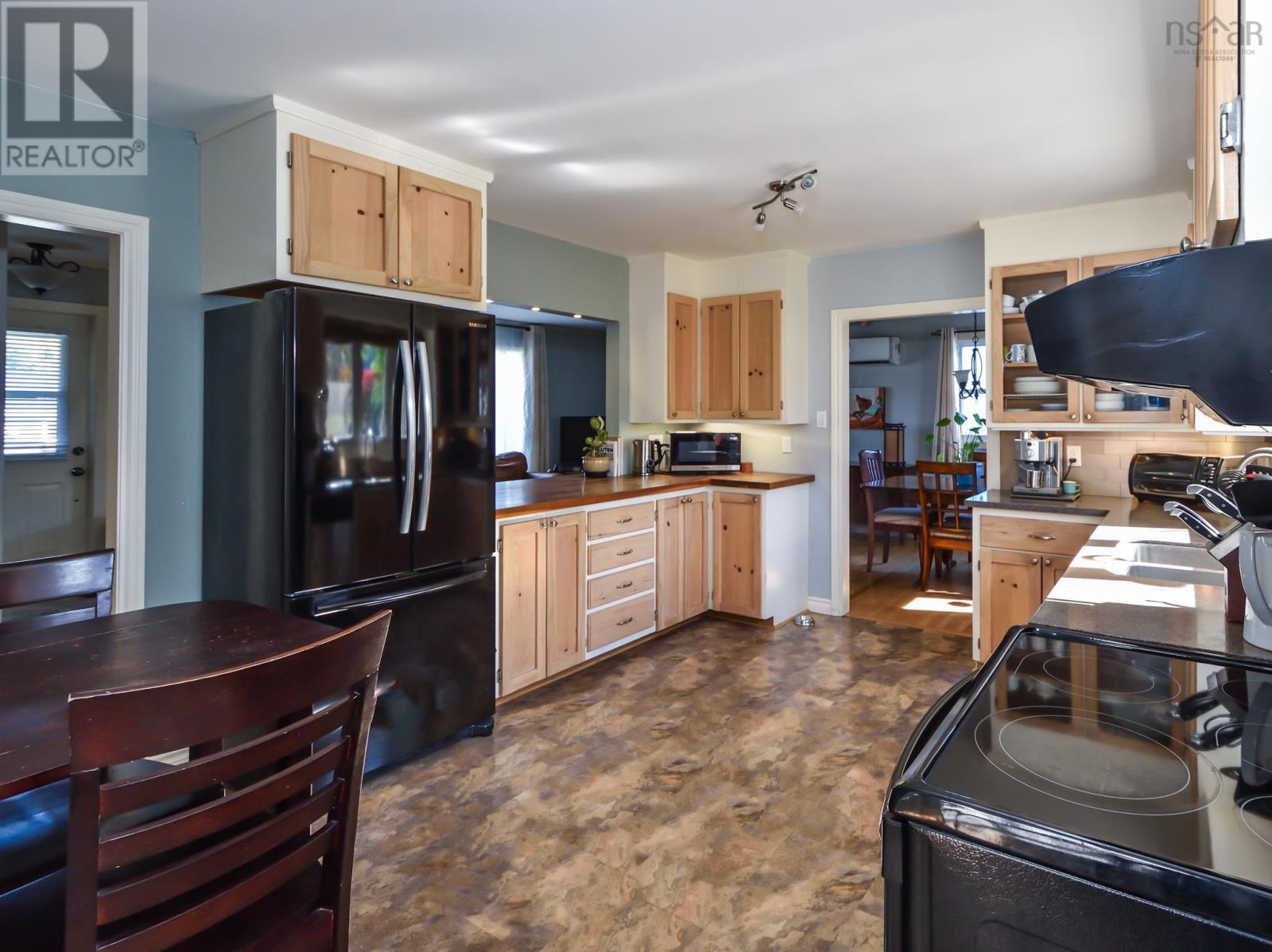 73 Forest Hill Road, Bridgewater, Nova Scotia  B4V 1V2 - Photo 10 - 202626240