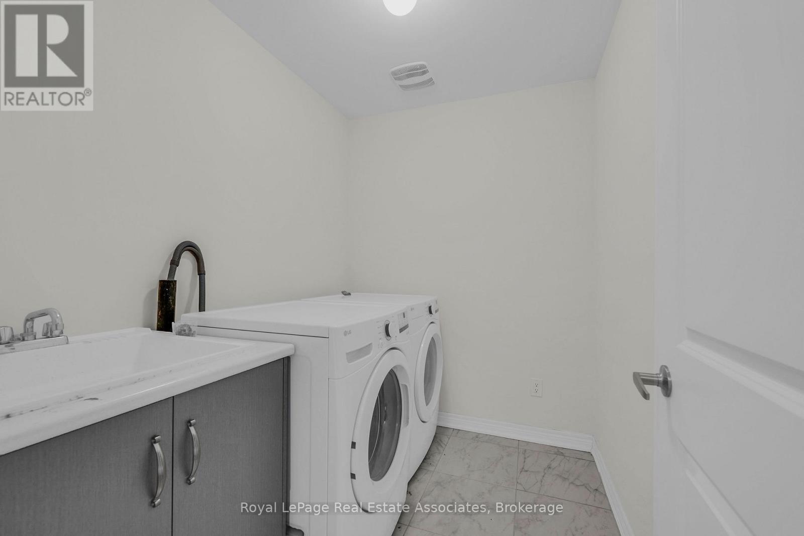 1418 Davis Loop, Innisfil (Lefroy), Ontario  L0L 1W0 - Photo 40 - N14098628