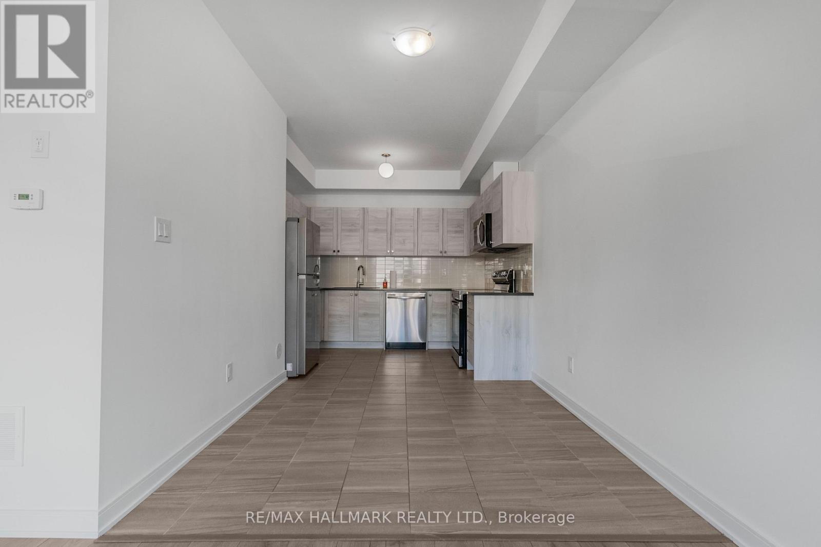48 Spry Lane, Barrie (Innis-Shore), Ontario  L9J 0N6 - Photo 11 - S14098606