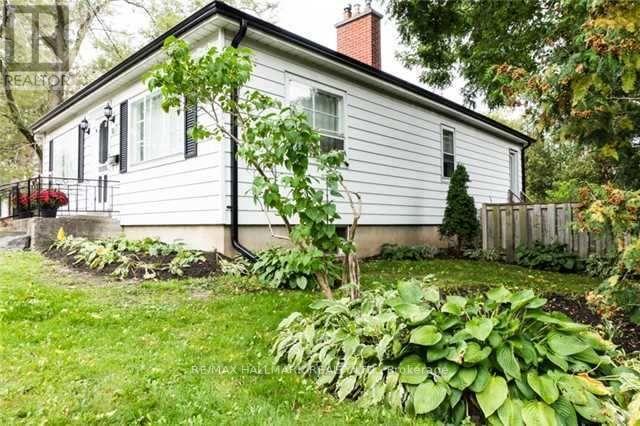 81 Wellington Street E, Barrie, Ontario  L4M 2C3 - Photo 15 - S14098684