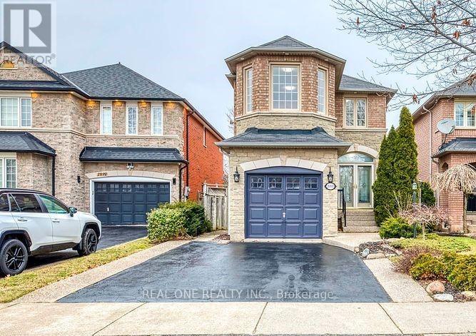 2093 Shorncliffe Boulevard, Oakville, Ontario  L6M 3N8 - Photo 1 - W14098634