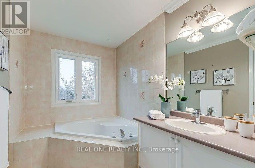 2093 Shorncliffe Boulevard, Oakville, Ontario  L6M 3N8 - Photo 20 - W14098634