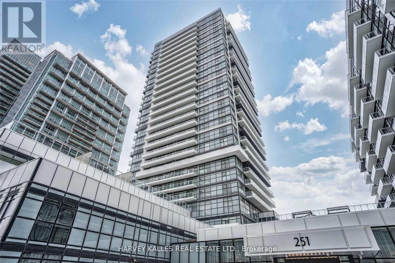 909 - 251 MANITOBA STREET