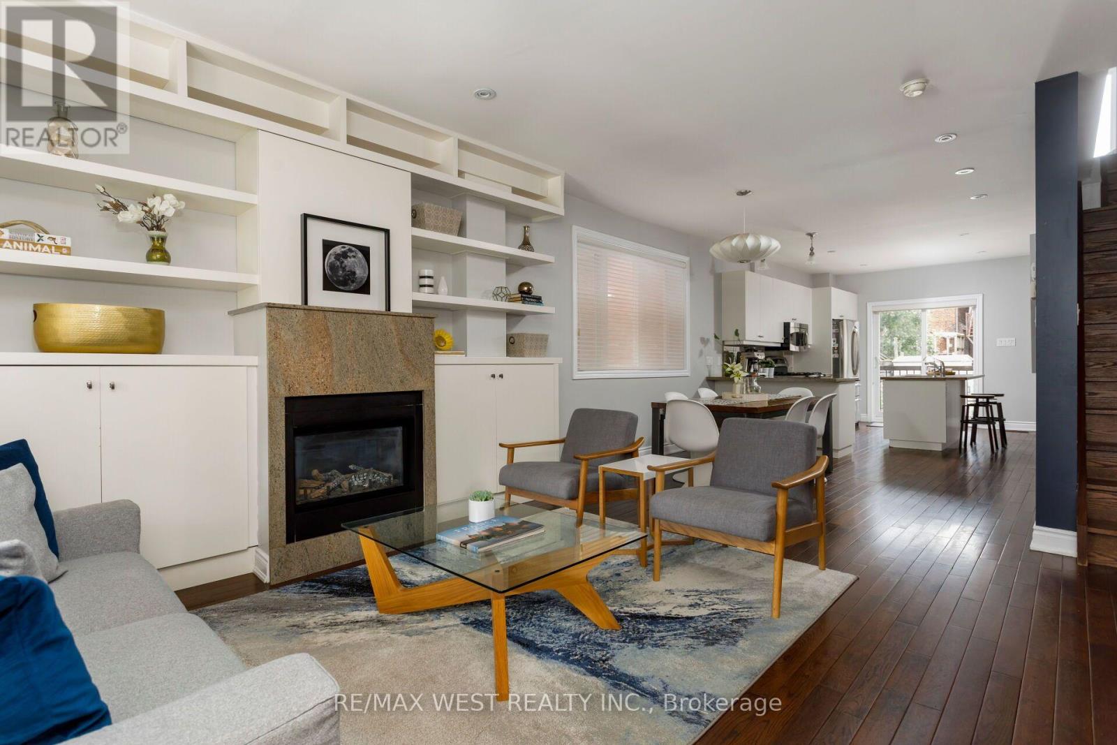 17a Cowan Avenue, Toronto, Ontario  M6K 2N1 - Photo 4 - W14098666