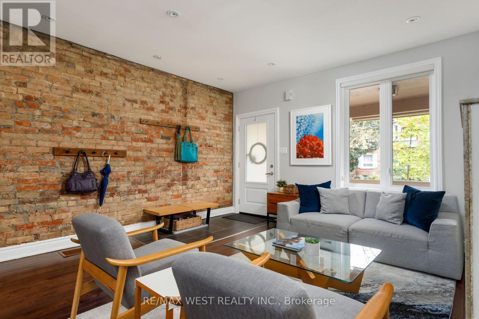 17a Cowan Avenue, Toronto, Ontario  M6K 2N1 - Photo 5 - W14098666