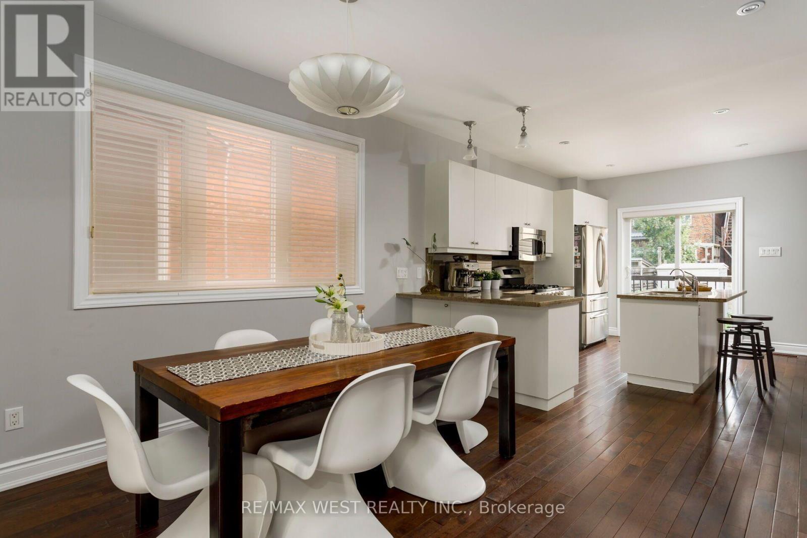 17a Cowan Avenue, Toronto, Ontario  M6K 2N1 - Photo 8 - W14098666
