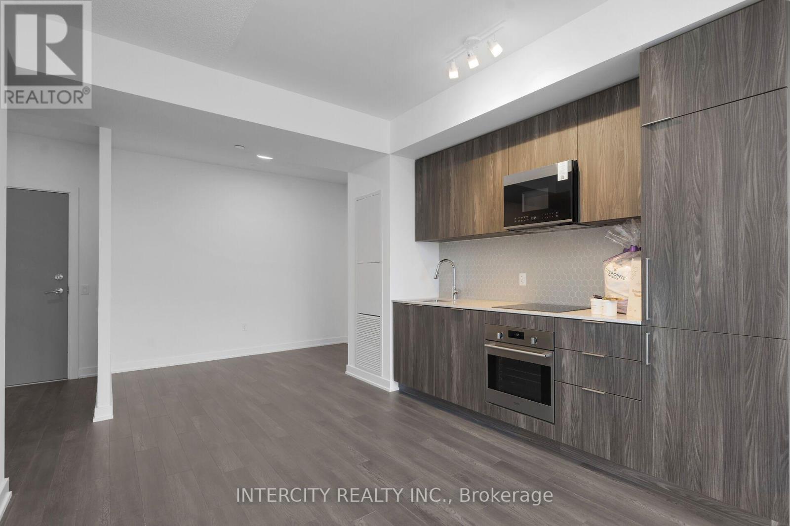725 - 15 Skyridge Drive E, Brampton, Ontario  L6P 4S3 - Photo 8 - W14080082