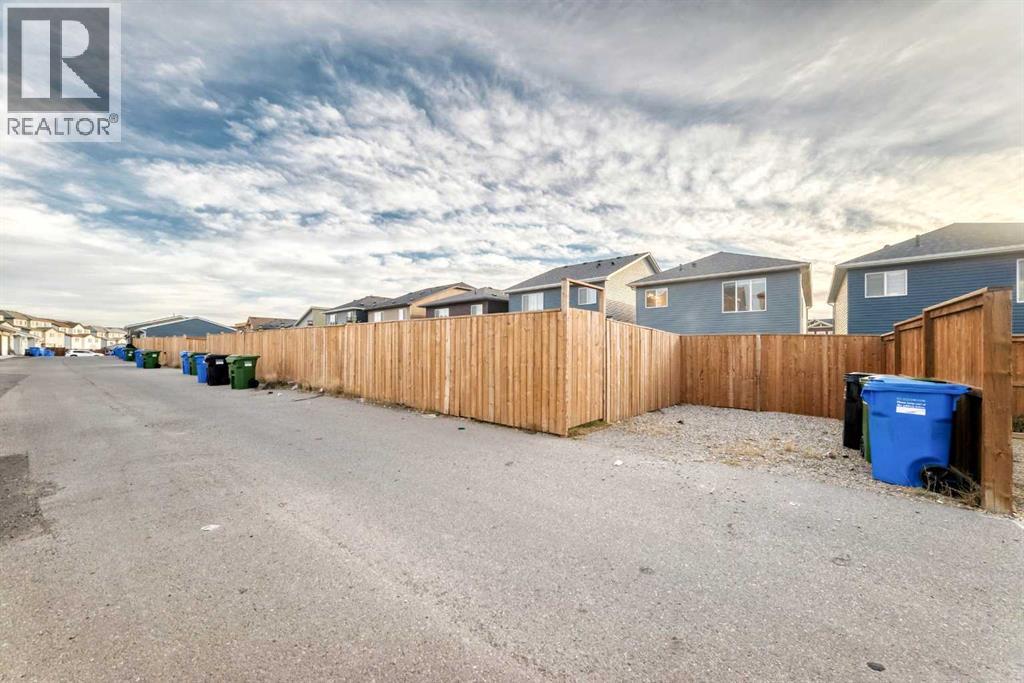 46 Lucas Heights NW