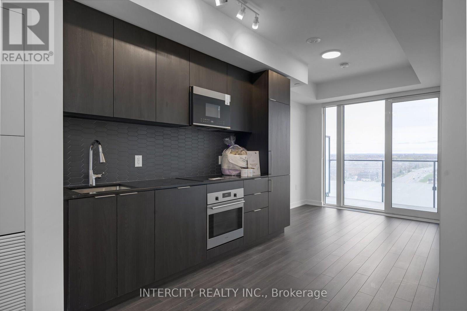 1018 - 15 Skyridge Drive E, Brampton, Ontario  L6P 4S3 - Photo 7 - W14080158