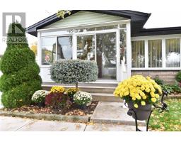137 FIELDING CRESCENT, Hamilton, Ontario
