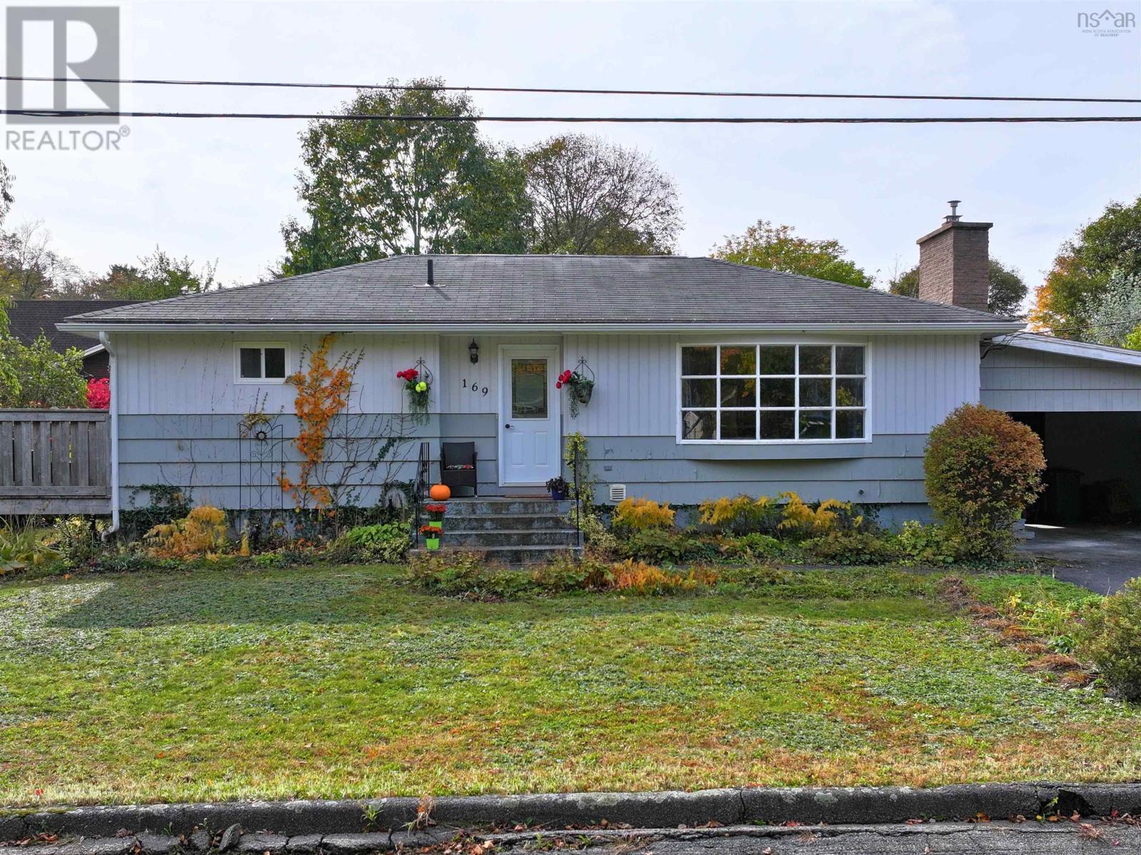 169 Churchill Street, bridgewater, Nova Scotia