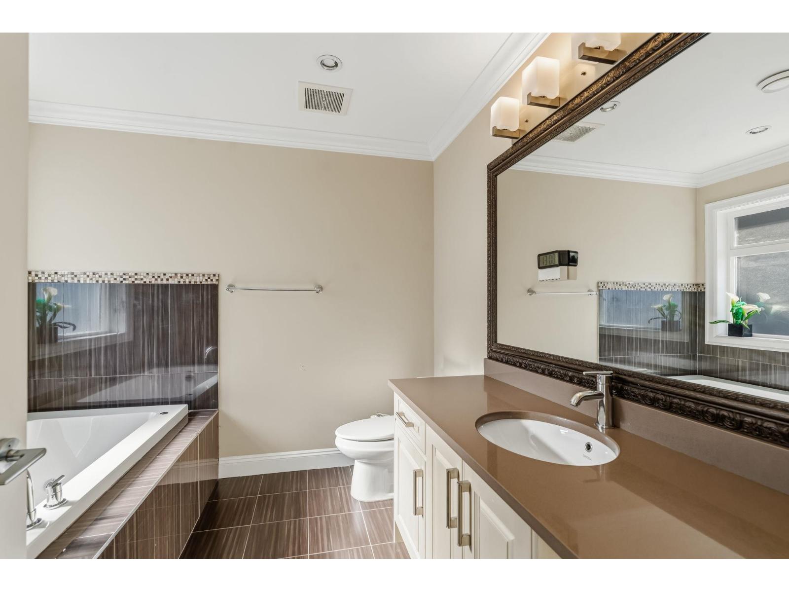13798 58a Avenue, Surrey, British Columbia  V3X 1G7 - Photo 20 - R3176371