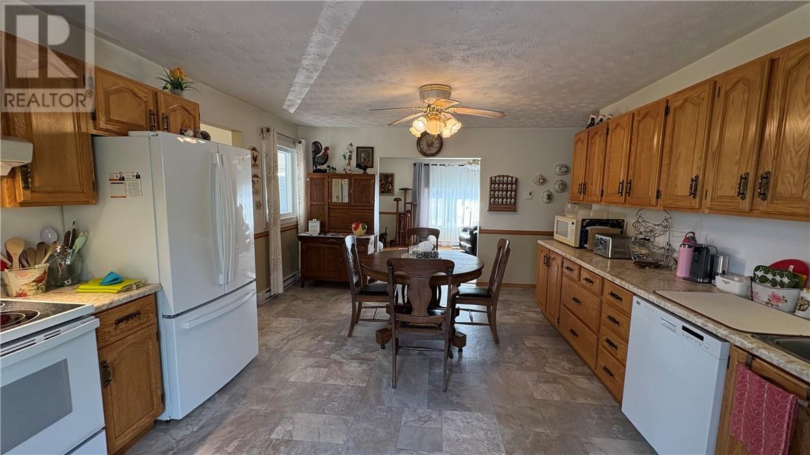 34 Dollard, Noelville, Ontario  P0M 2N0 - Photo 10 - 2131021