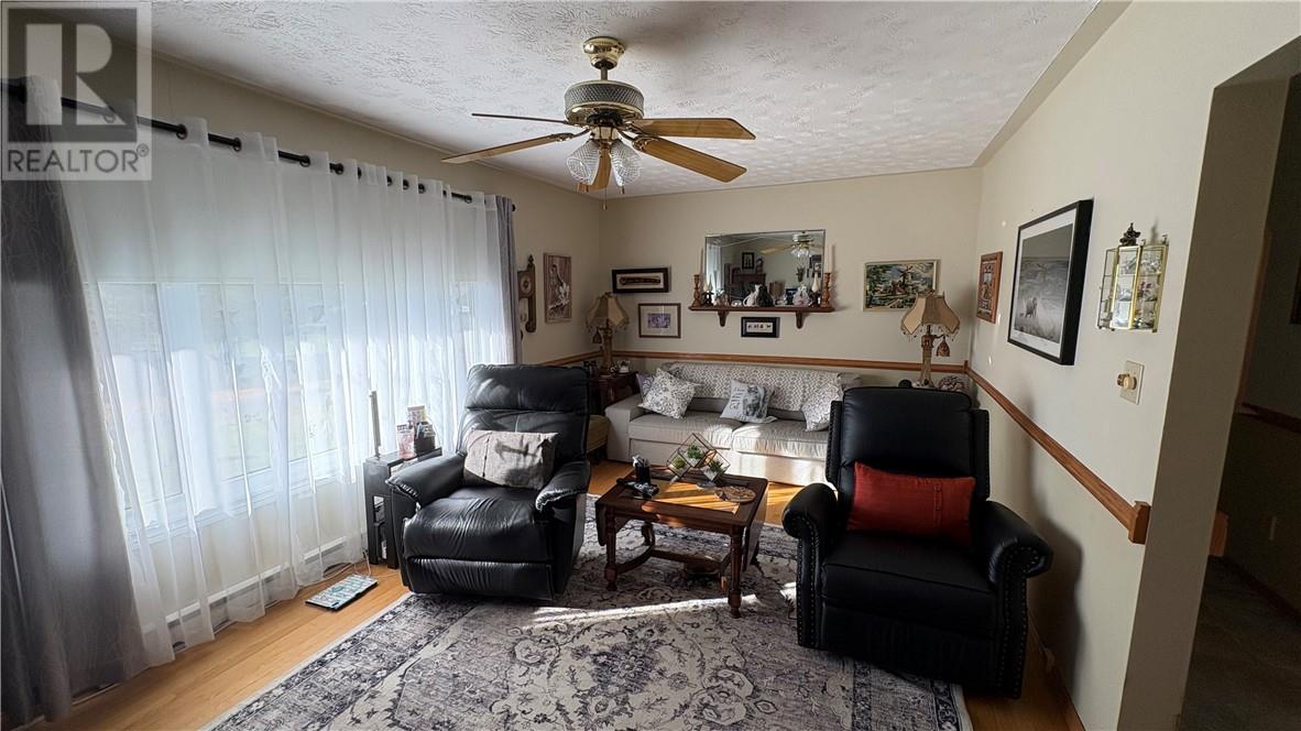 34 Dollard, Noelville, Ontario  P0M 2N0 - Photo 7 - 2131021