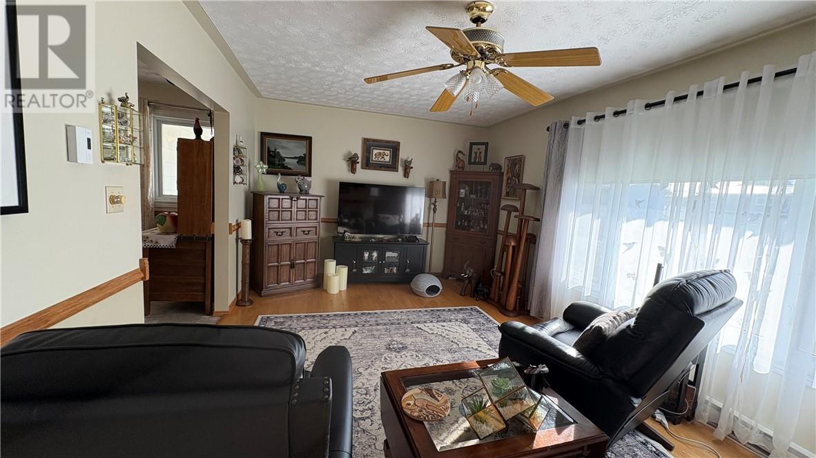34 Dollard, Noelville, Ontario  P0M 2N0 - Photo 8 - 2131021