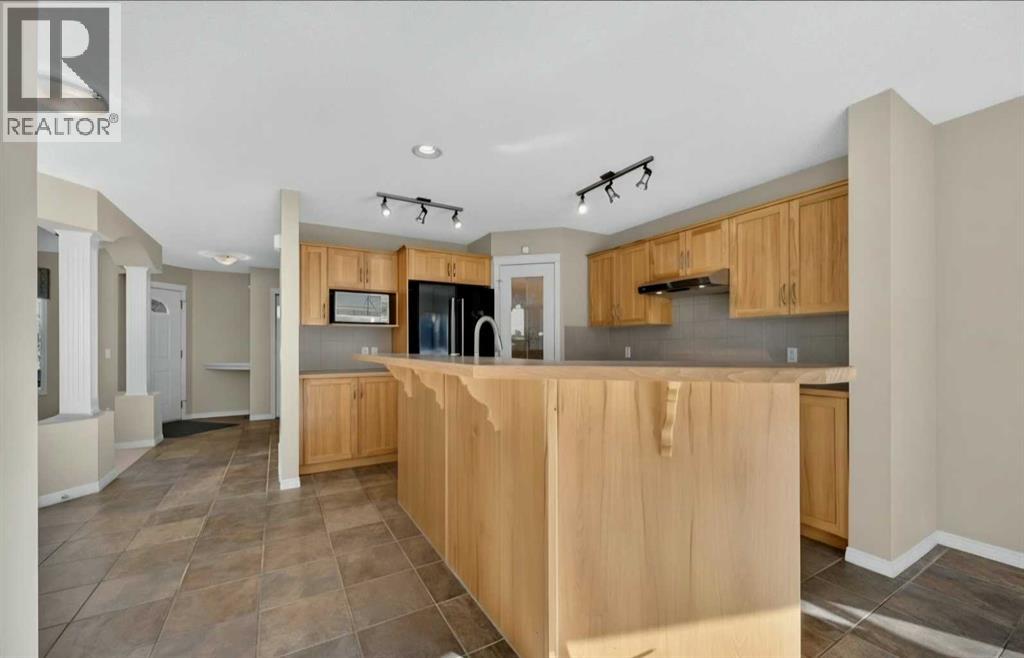 238 New Brighton Circle Se, Calgary, Alberta  T2Z 4B2 - Photo 11 - A2352727