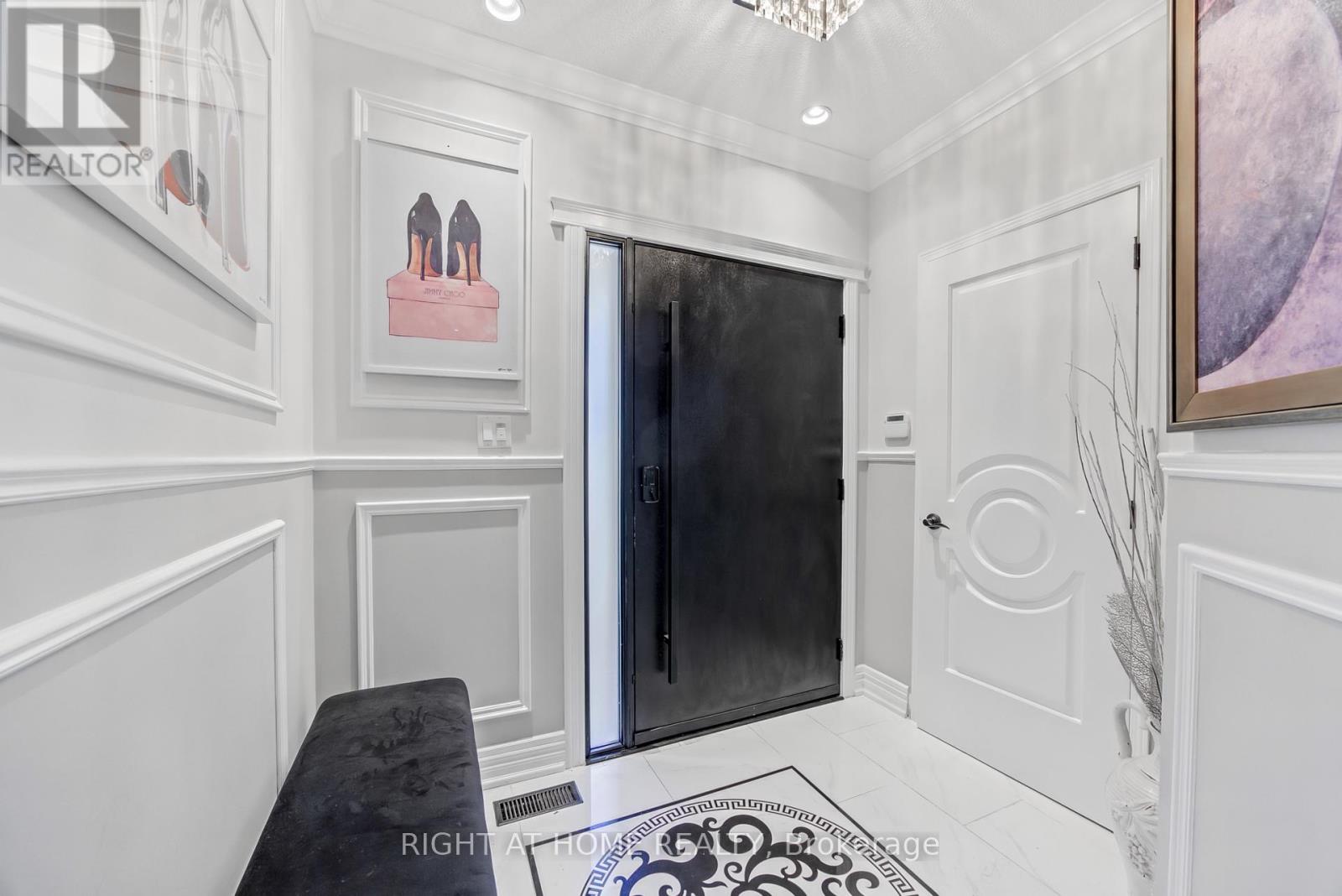 7 Urwin Street, Ajax, Ontario  L1T 0G7 - Photo 2 - E14092834
