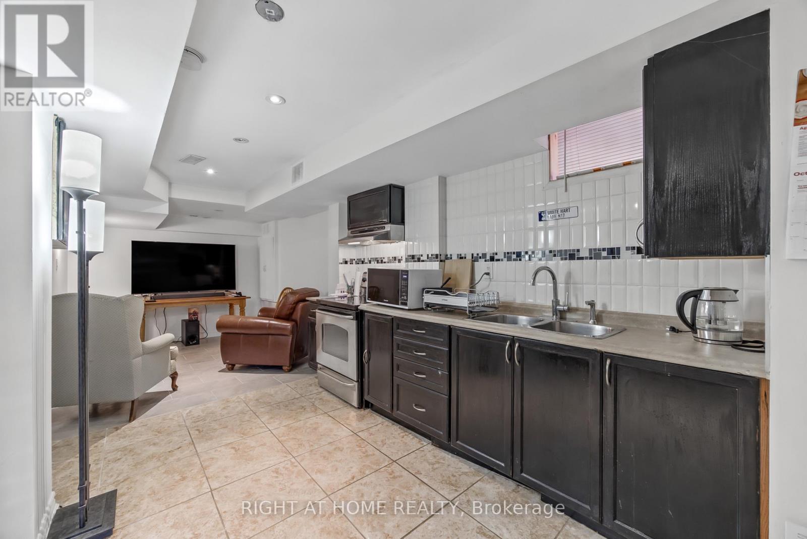 7 Urwin Street, Ajax, Ontario  L1T 0G7 - Photo 38 - E14092834