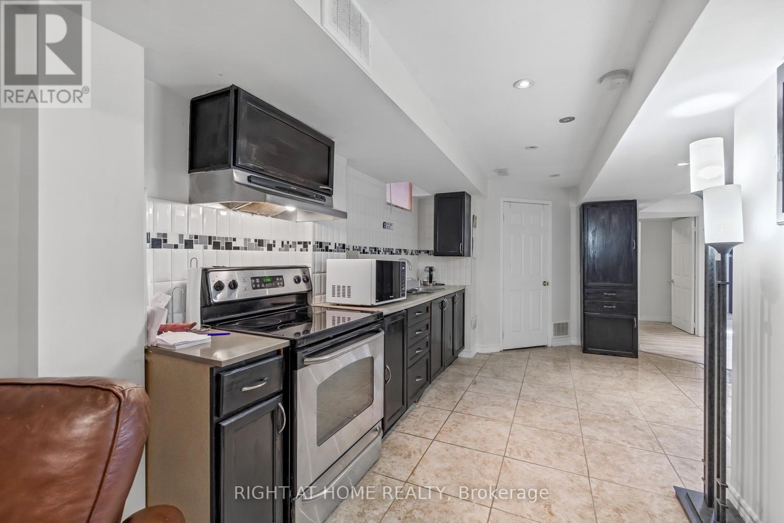 7 Urwin Street, Ajax, Ontario  L1T 0G7 - Photo 39 - E14092834