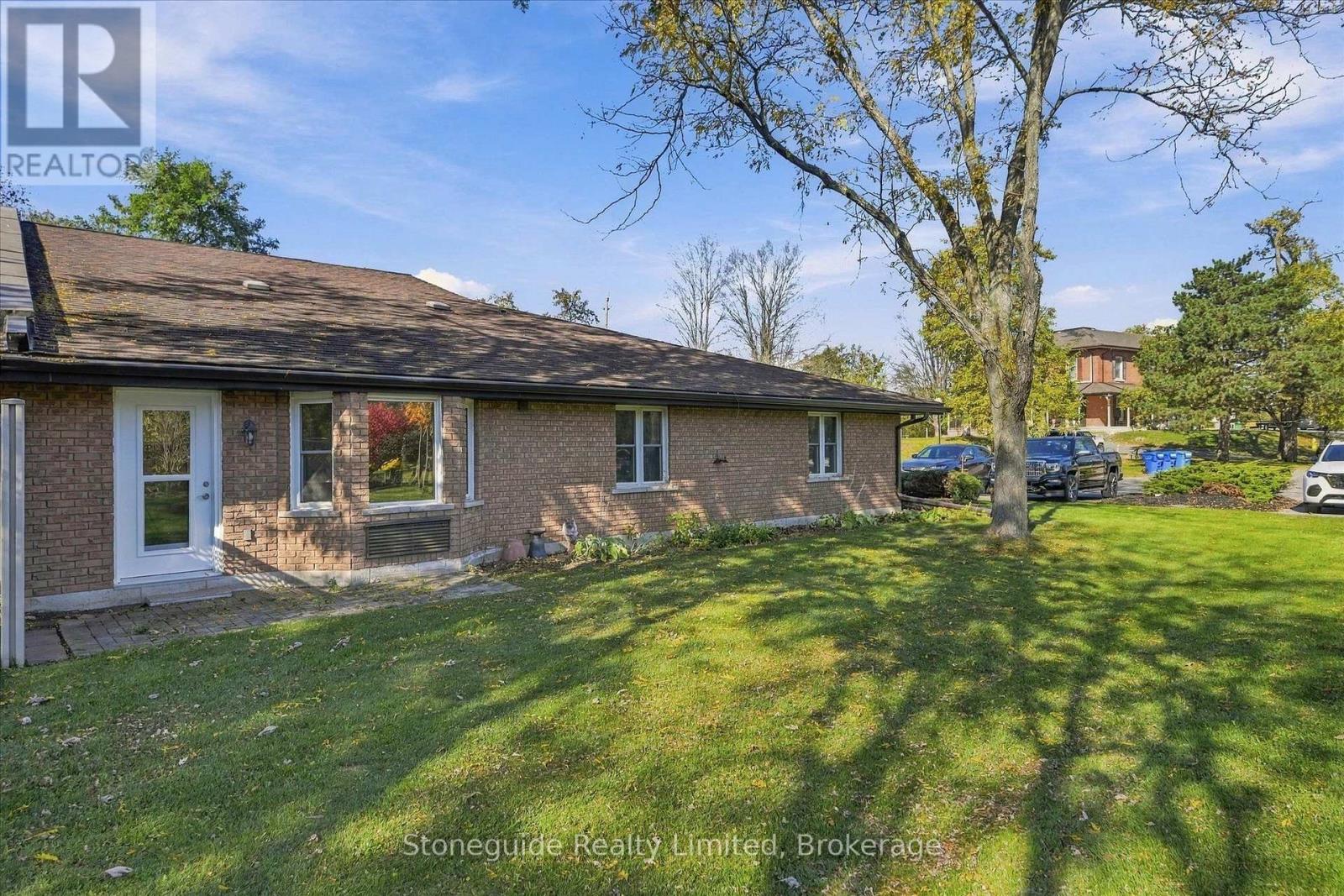 10 - 21 Paddock Wood, Peterborough, Ontario  K9H 7H2 - Photo 14 - X13839176