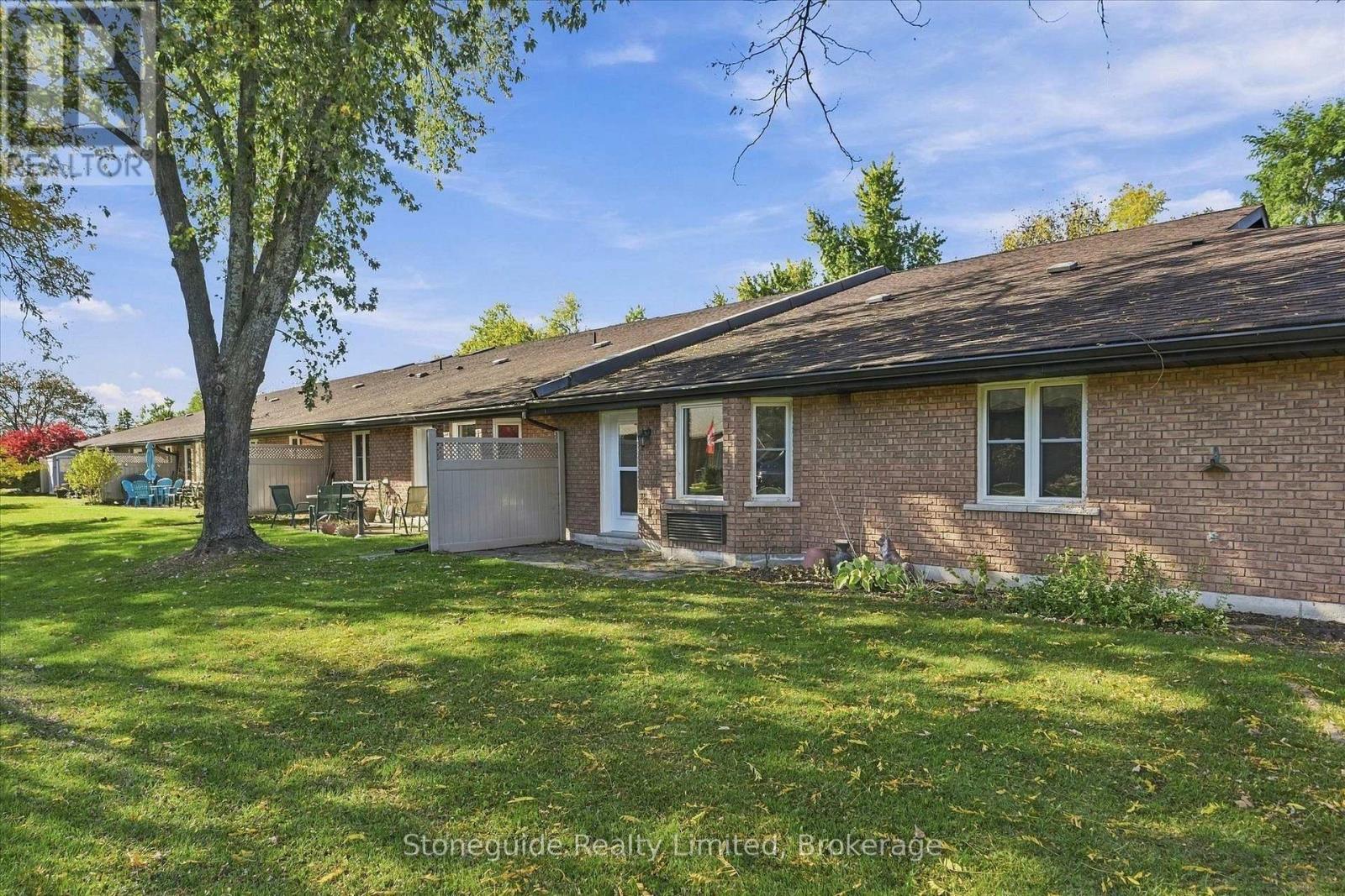 10 - 21 Paddock Wood, Peterborough, Ontario  K9H 7H2 - Photo 16 - X13839176