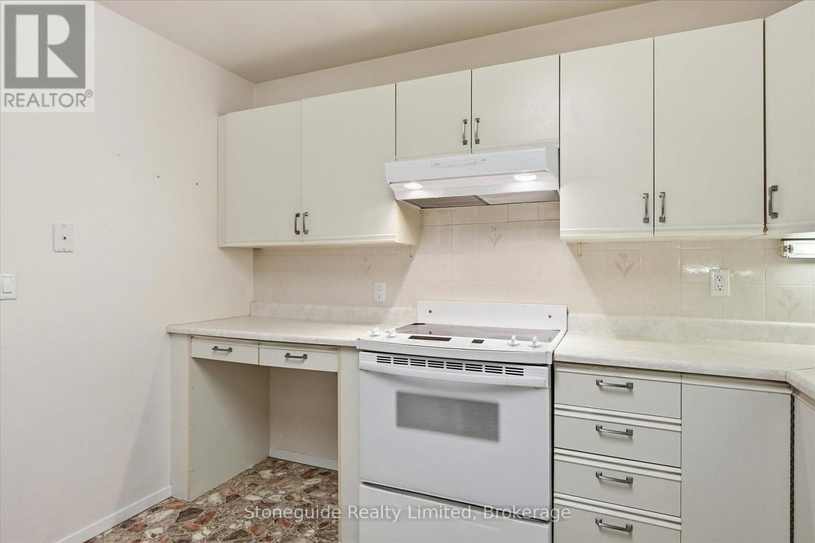 10 - 21 Paddock Wood, Peterborough, Ontario  K9H 7H2 - Photo 24 - X13839176