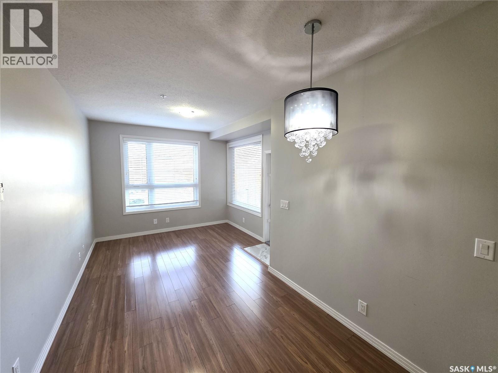 216 235 Evergreen Square, Saskatoon, Saskatchewan  S7W 0T9 - Photo 3 - SK051554