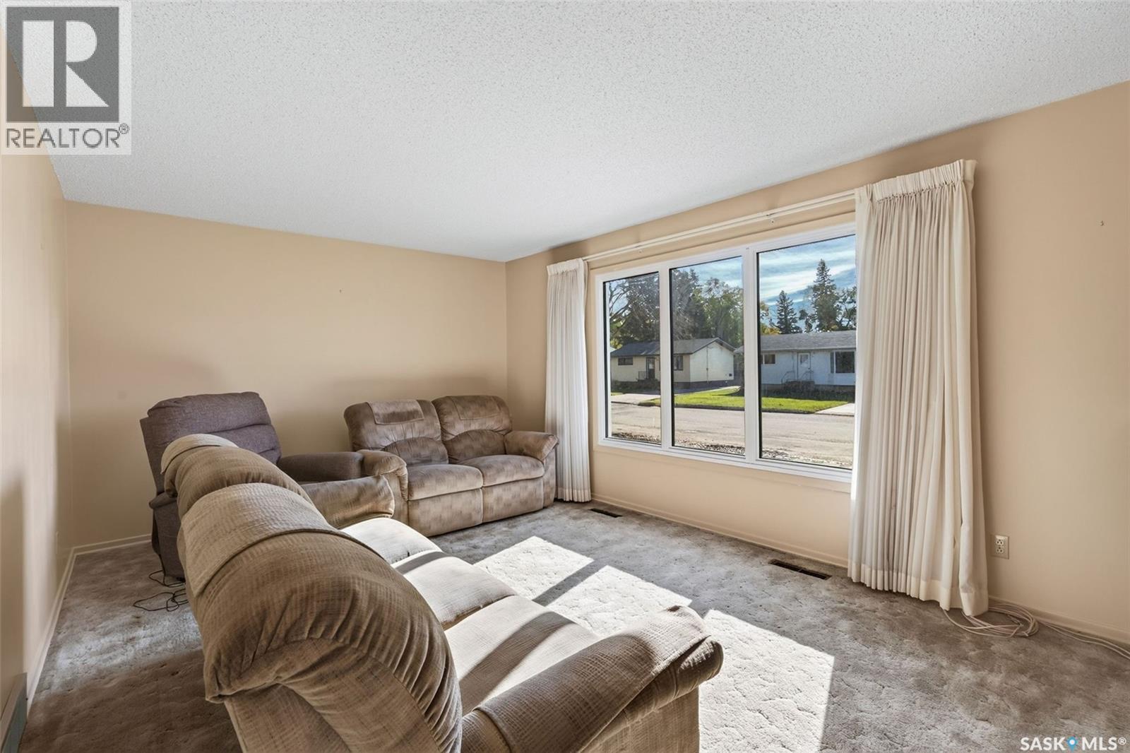 214 Burns Avenue W, Melfort, Saskatchewan  S0E 1A0 - Photo 5 - SK051464