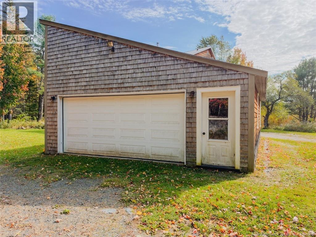 1980 Route 105, Southampton, New Brunswick  E6G 1M8 - Photo 8 - NB149587
