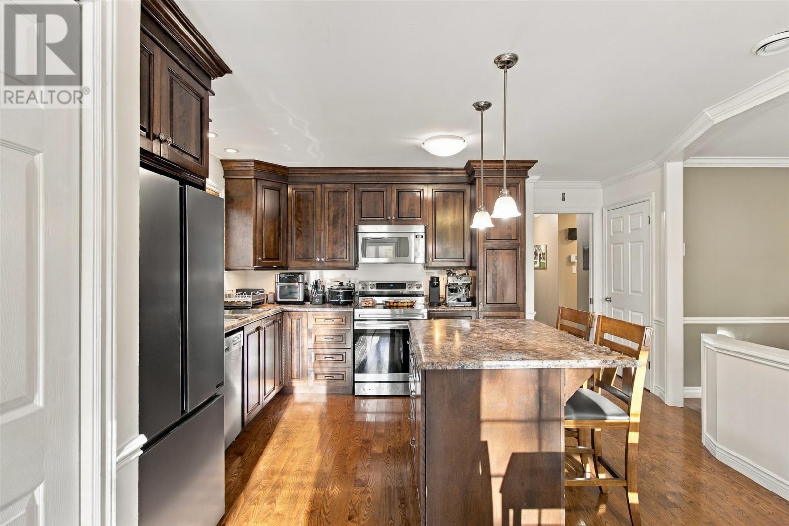 49 Brooklyn Avenue, St.John's — photo 8