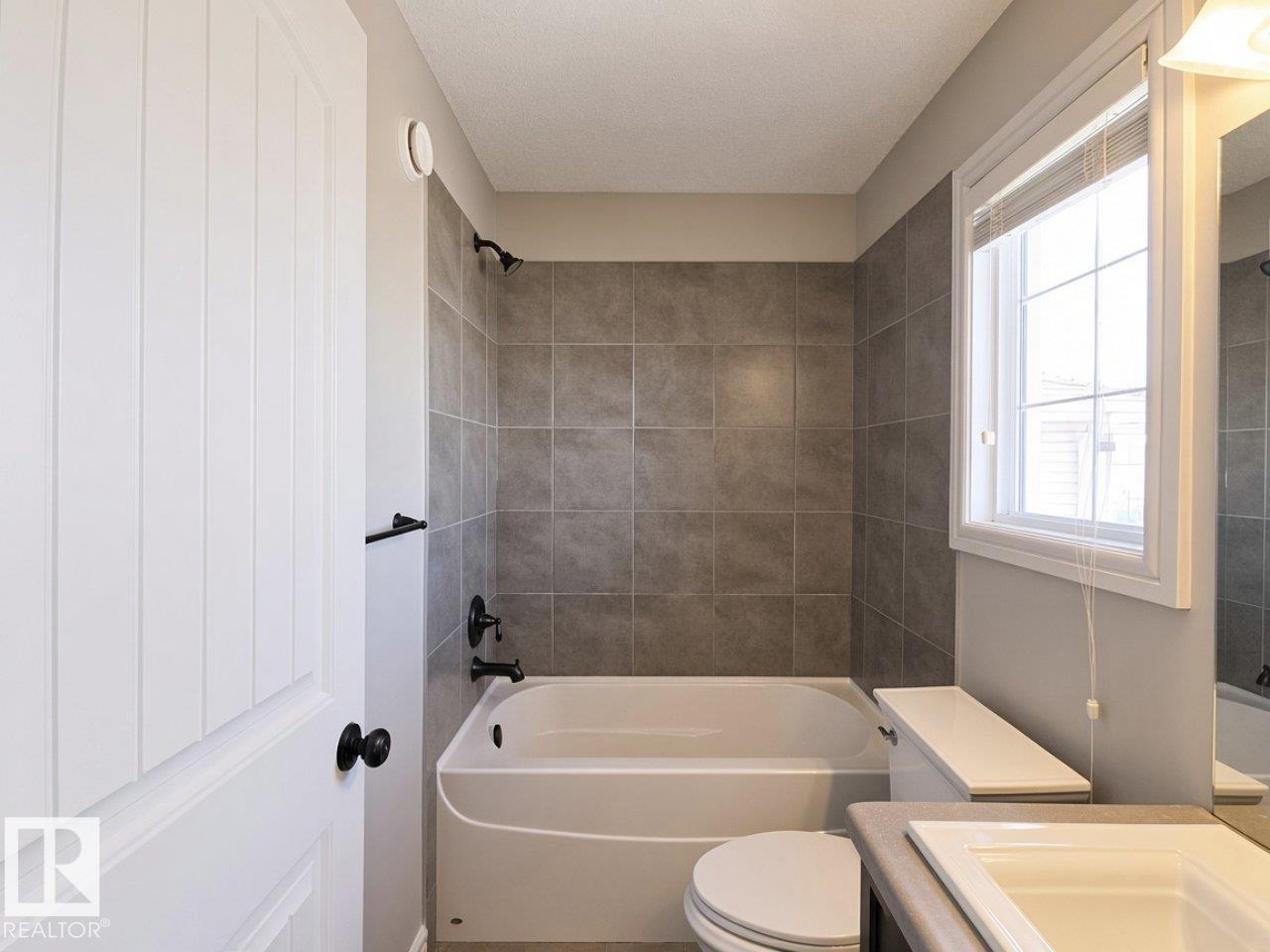 11525 18a Av SW, Edmonton, Alberta  T6W 2E6 - Photo 14 - E4509783