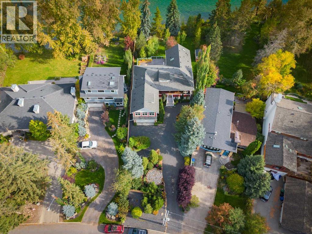 5960 Bow Crescent Nw, Calgary, Alberta  T3B 2B9 - Photo 3 - A2350154