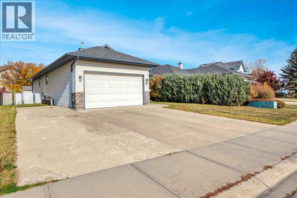 94 Parklane Drive, Strathmore, Alberta  T1P 1R2 - Photo 3 - A2351794
