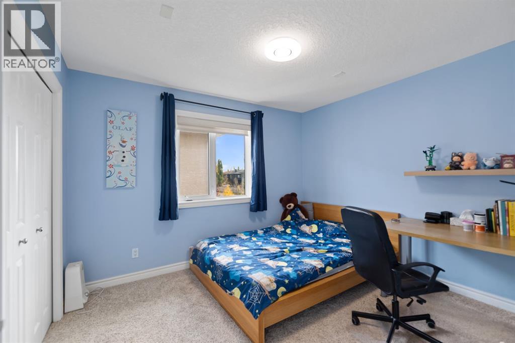 63 West Cedar Rise SW, Calgary, Alberta  T3H 5E2 - Photo 32 - A2351827
