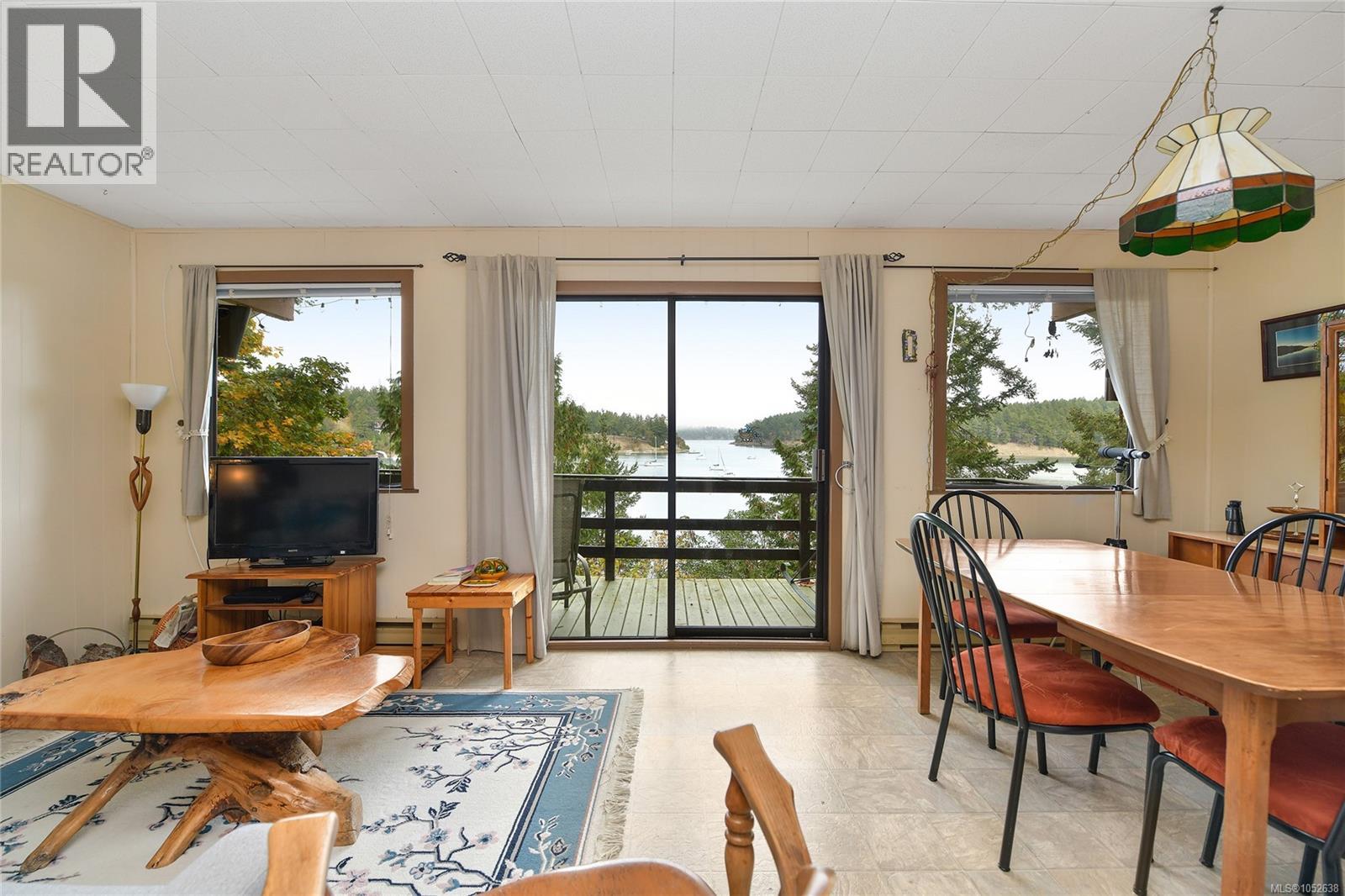 706 Horton Bay Rd